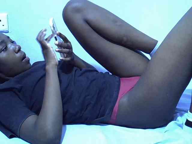 Sexydee14 webcam