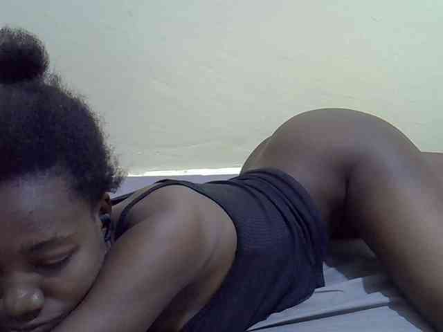 Sexydee14 webcam