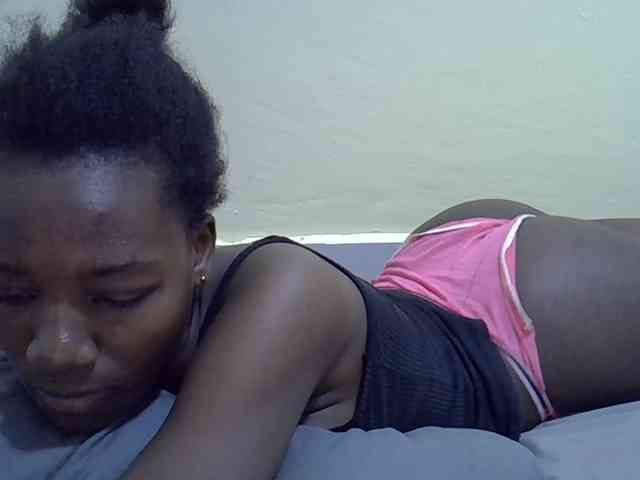Sexydee14 webcam