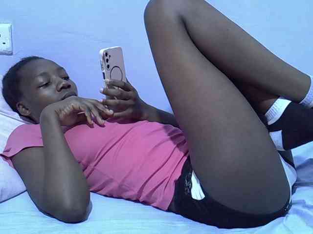 Sexydee14 webcam