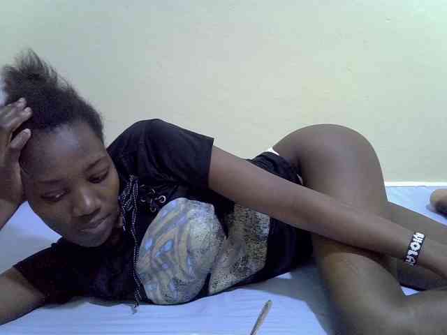 Sexydee14 webcam