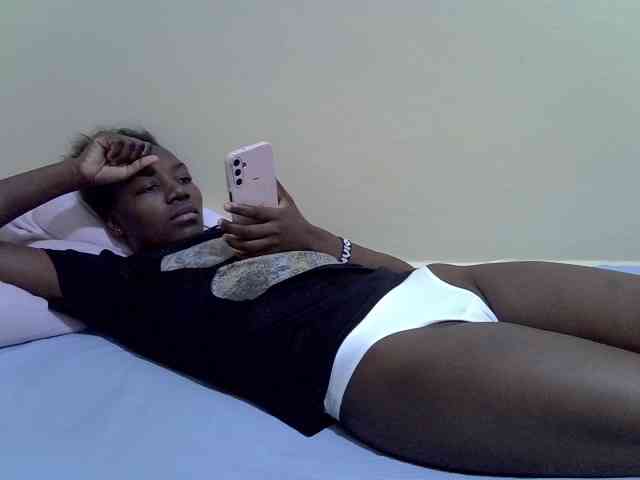 Sexydee14 webcam