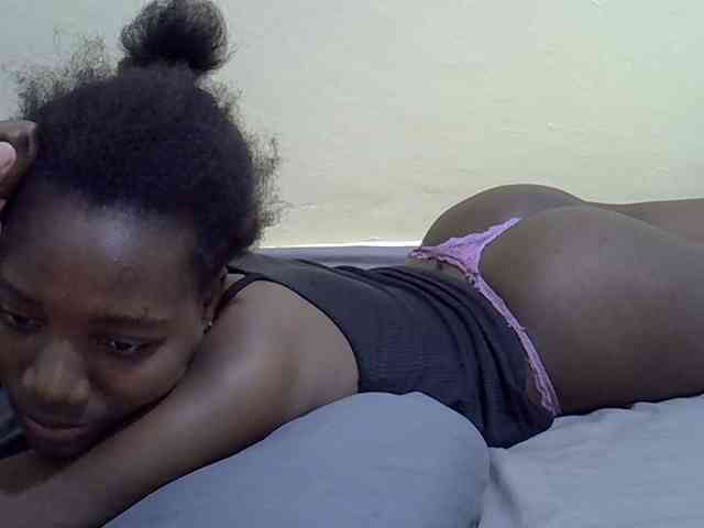 Sexydee14 webcam