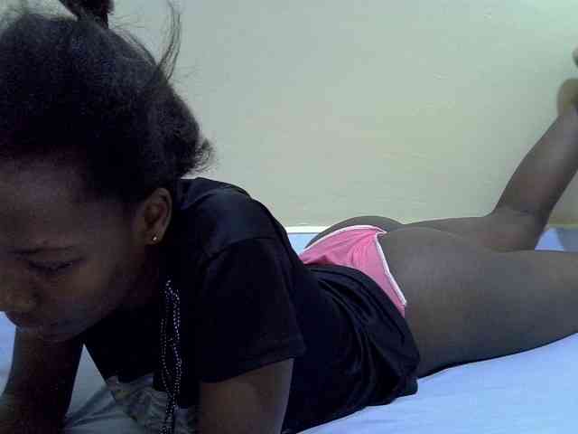 Sexydee14 webcam