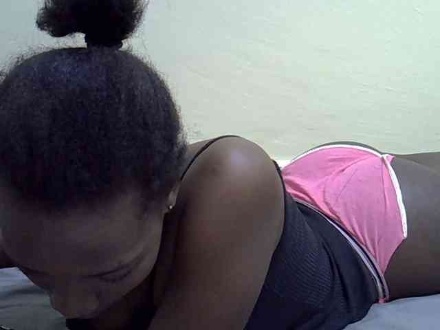 Sexydee14 webcam