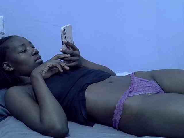 Sexydee14 webcam