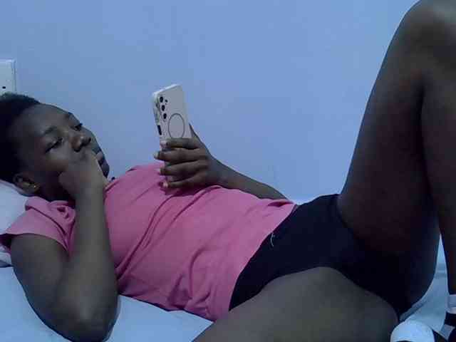 Sexydee14 webcam