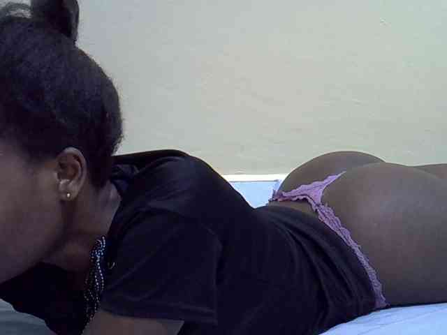 Sexydee14 webcam