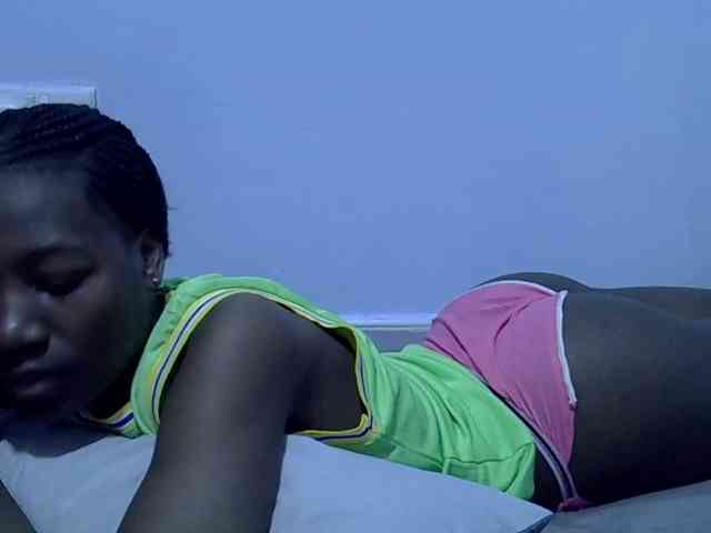 Sexydee14 webcam