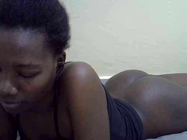 Sexydee14 webcam