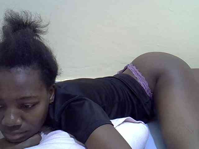 Sexydee14 webcam