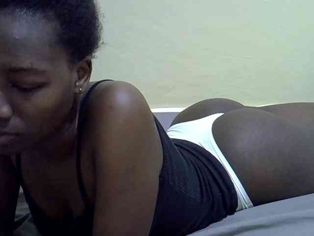 Sexydee14 webcam