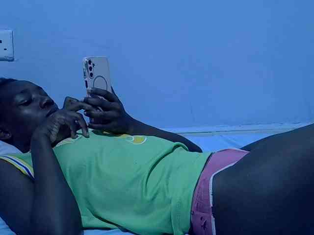 Sexydee14 webcam