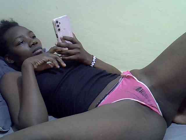Sexydee14 webcam