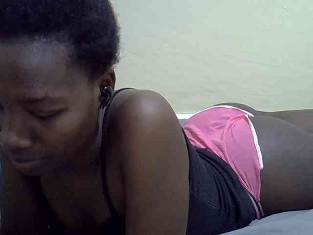 Sexydee14 webcam