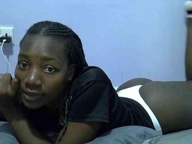 Sexydee14 webcam