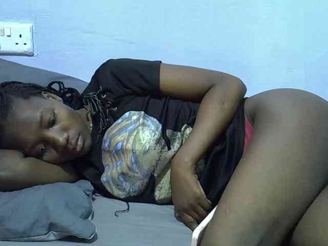 Sexydee14 webcam