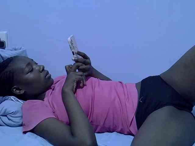 Sexydee14 webcam