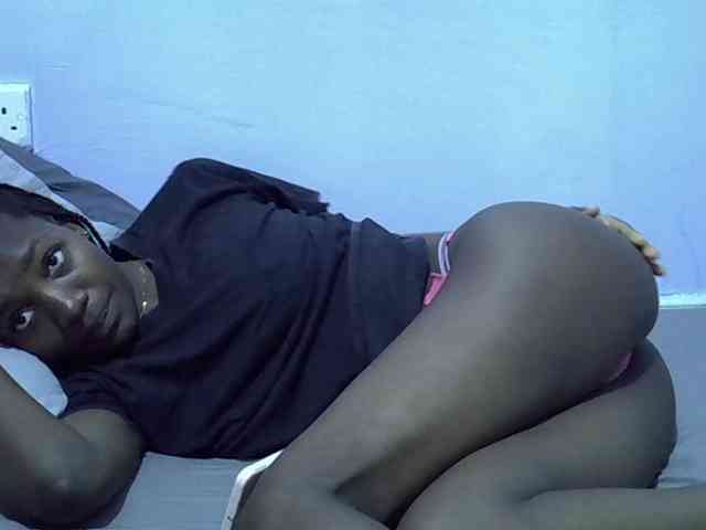 Sexydee14 webcam