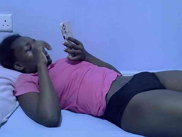 Sexydee14 webcam