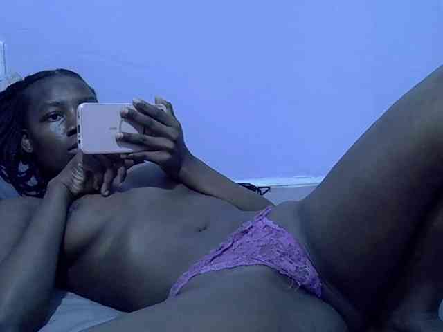 Sexydee14 webcam