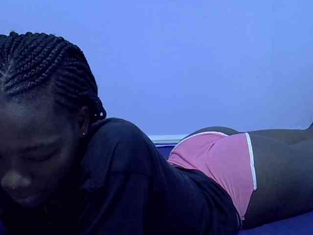 Sexydee14 webcam