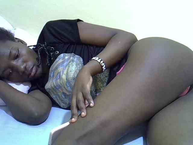 Sexydee14 webcam