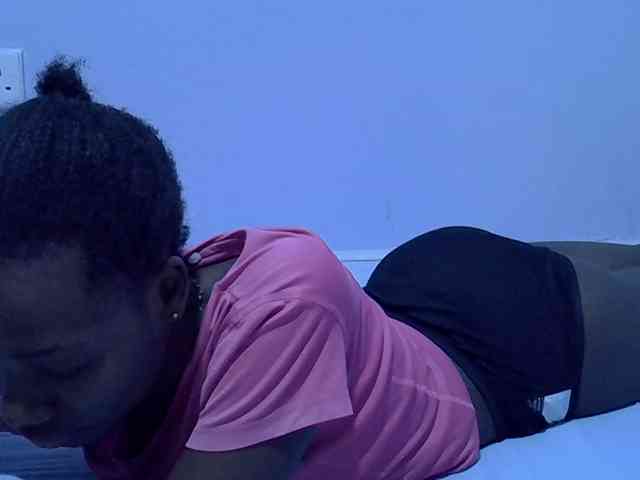 Sexydee14 webcam
