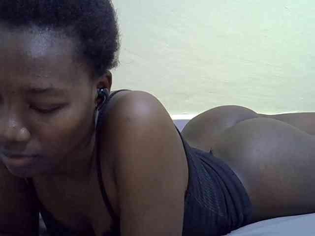 Sexydee14 webcam