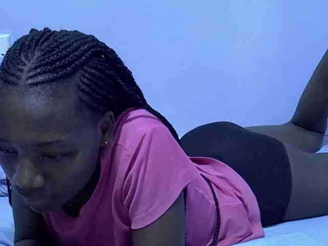 Sexydee14 webcam