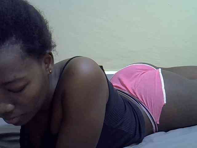 Sexydee14 webcam