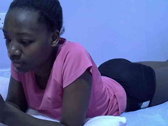 Sexydee14 webcam
