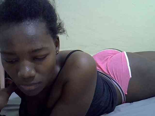 Sexydee14 webcam
