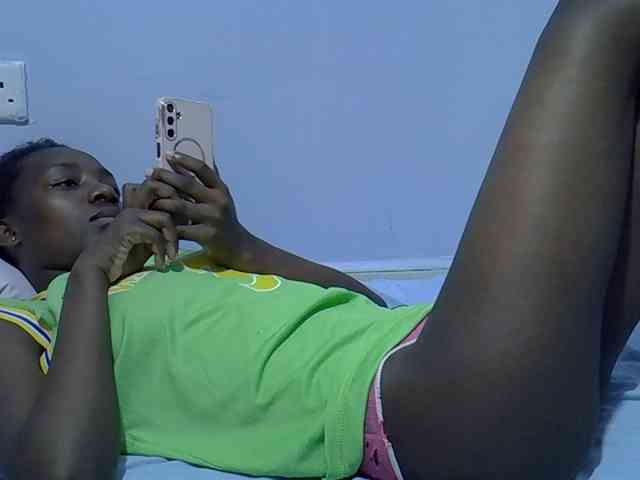 Sexydee14 webcam