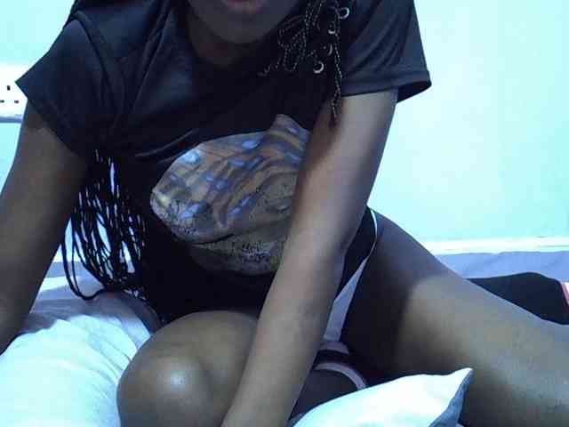 Sexydee14 webcam