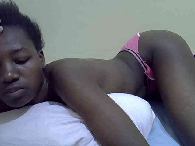 Sexydee14 webcam