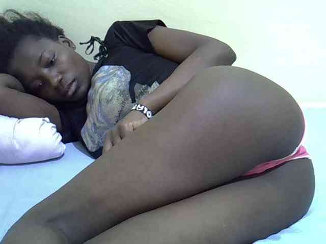 Sexydee14 webcam