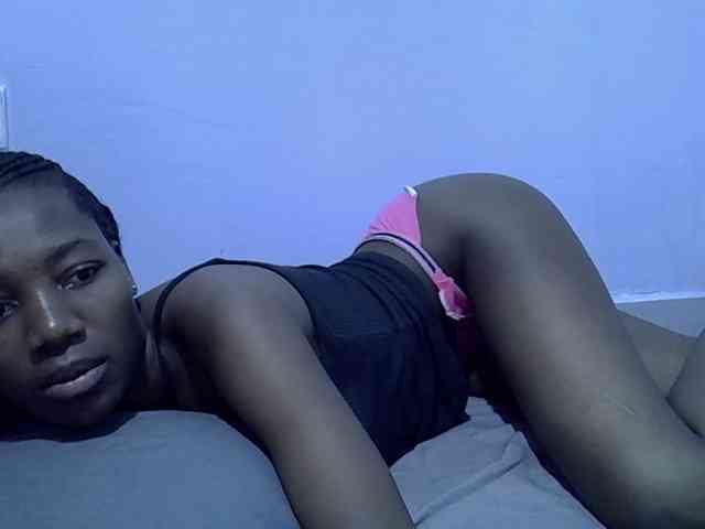 Sexydee14 webcam