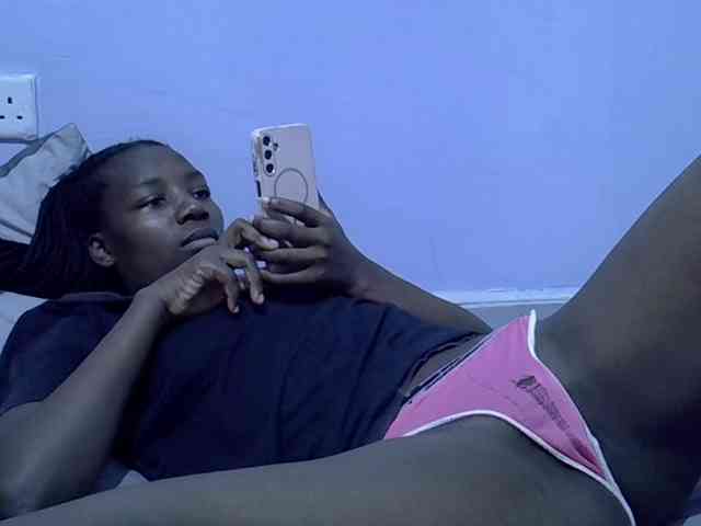 Sexydee14 webcam
