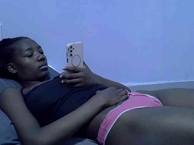 Sexydee14 webcam