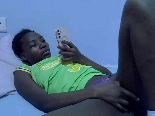 Sexydee14 webcam