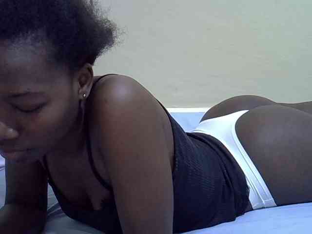 Sexydee14 webcam