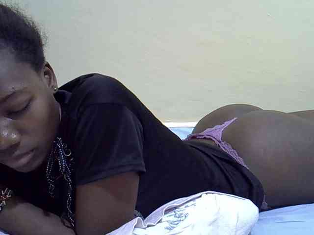 Sexydee14 webcam