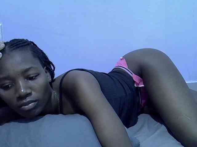 Sexydee14 webcam