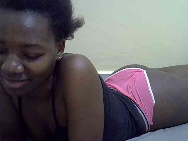 Sexydee14 webcam