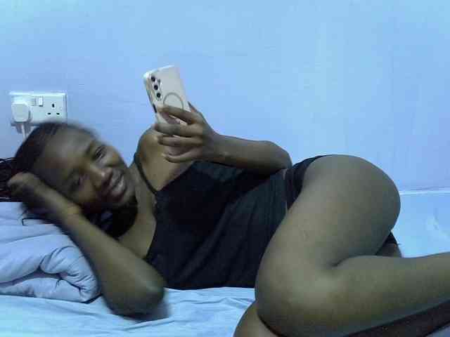 Sexydee14 webcam