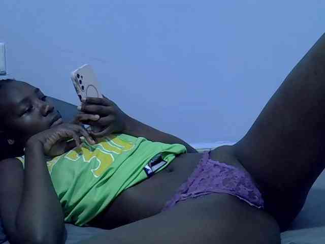 Sexydee14 webcam