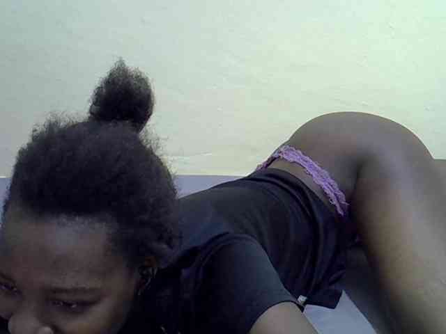 Sexydee14 webcam