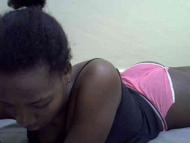 Sexydee14 webcam