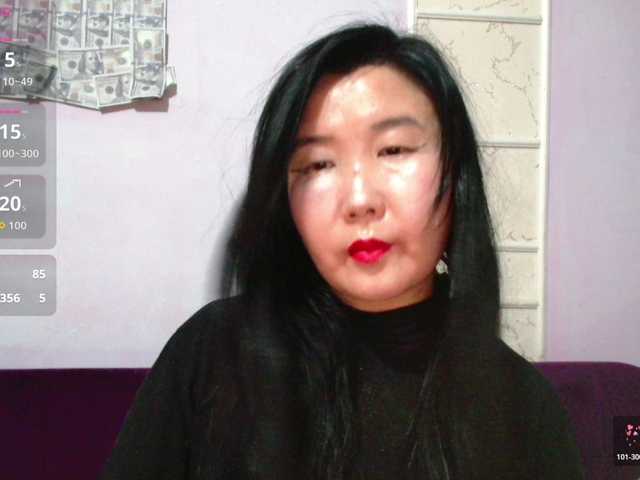 Bet-Lu's BongaCams show and profile